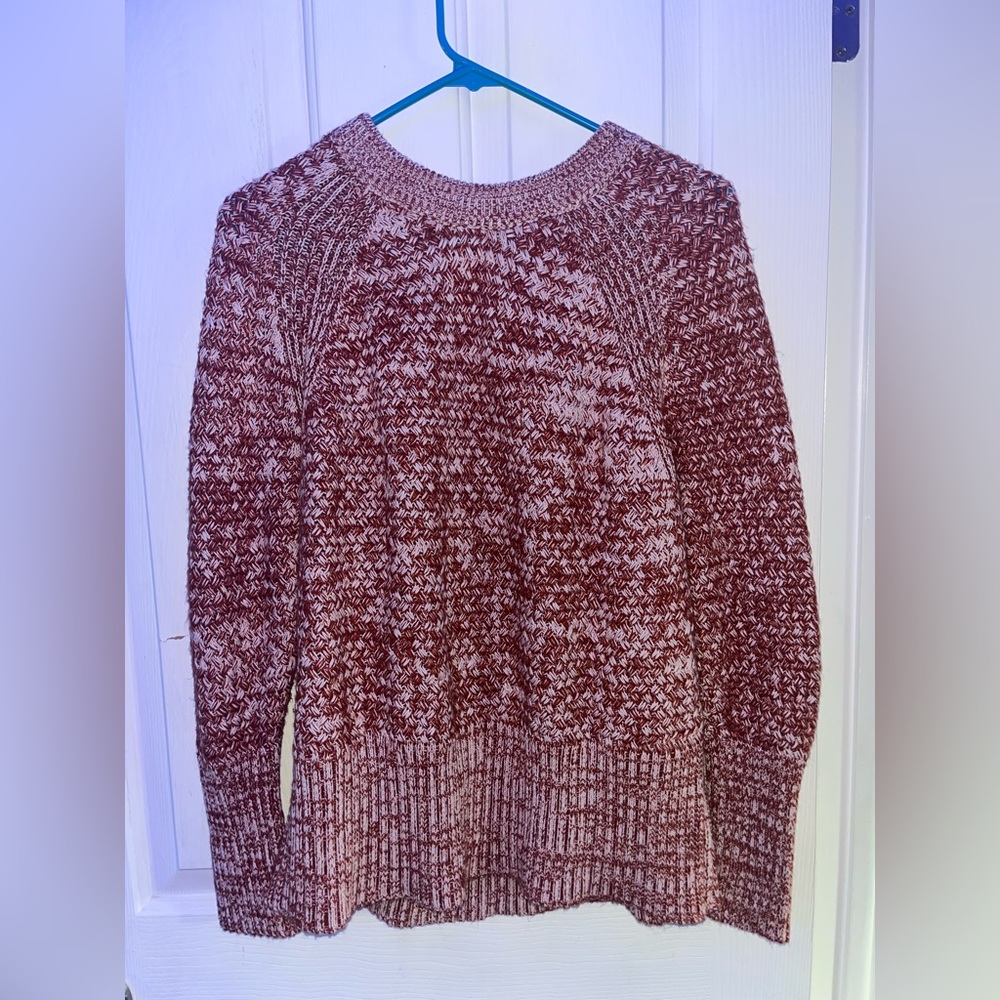 Red Universal Thread Sweater (Large)
